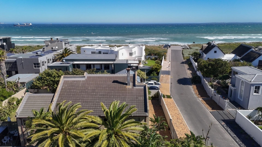 5 Bedroom Property for Sale in Sunset Beach Western Cape
